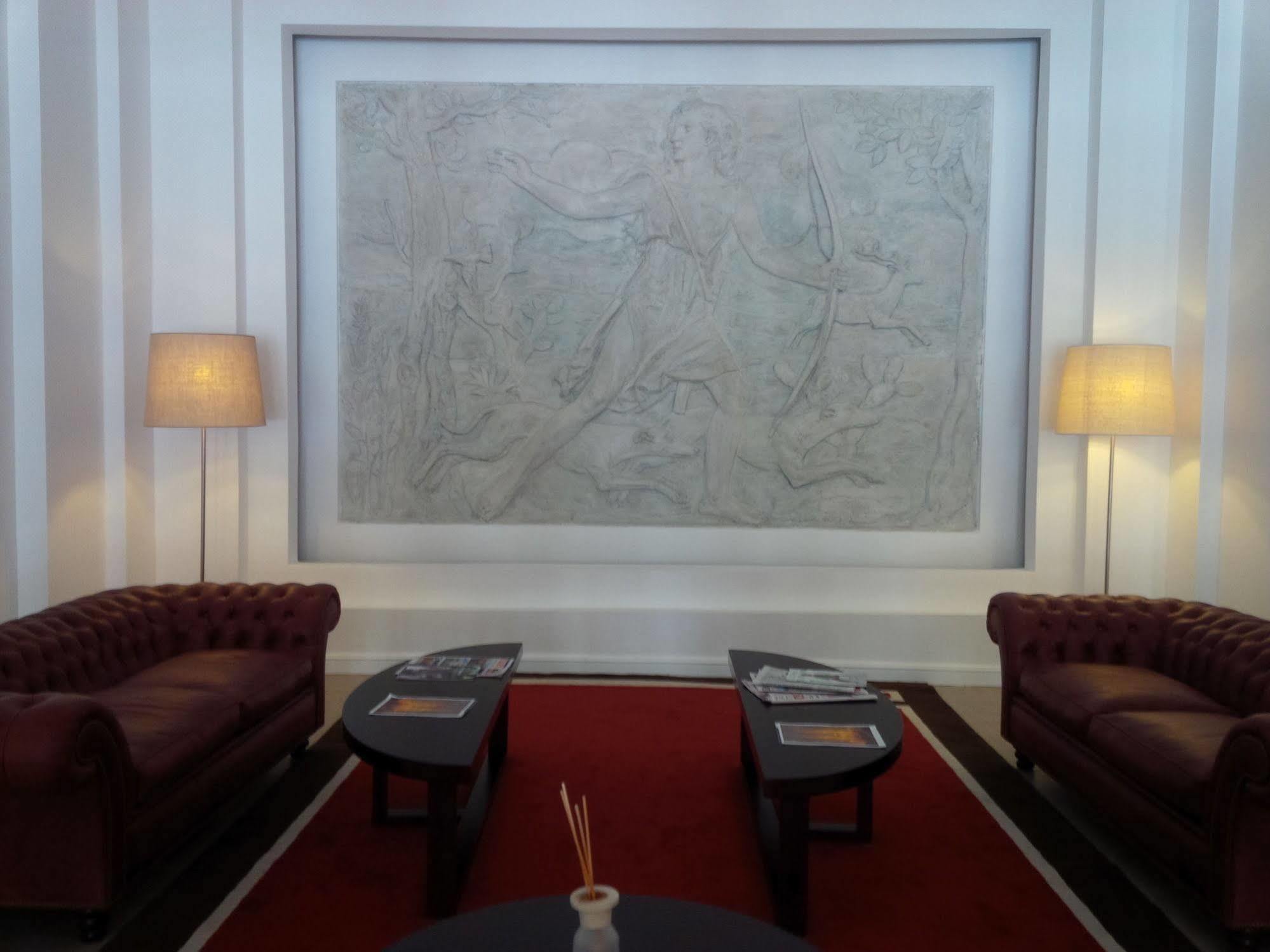 Real Hotel Lujan Eksteriør bilde