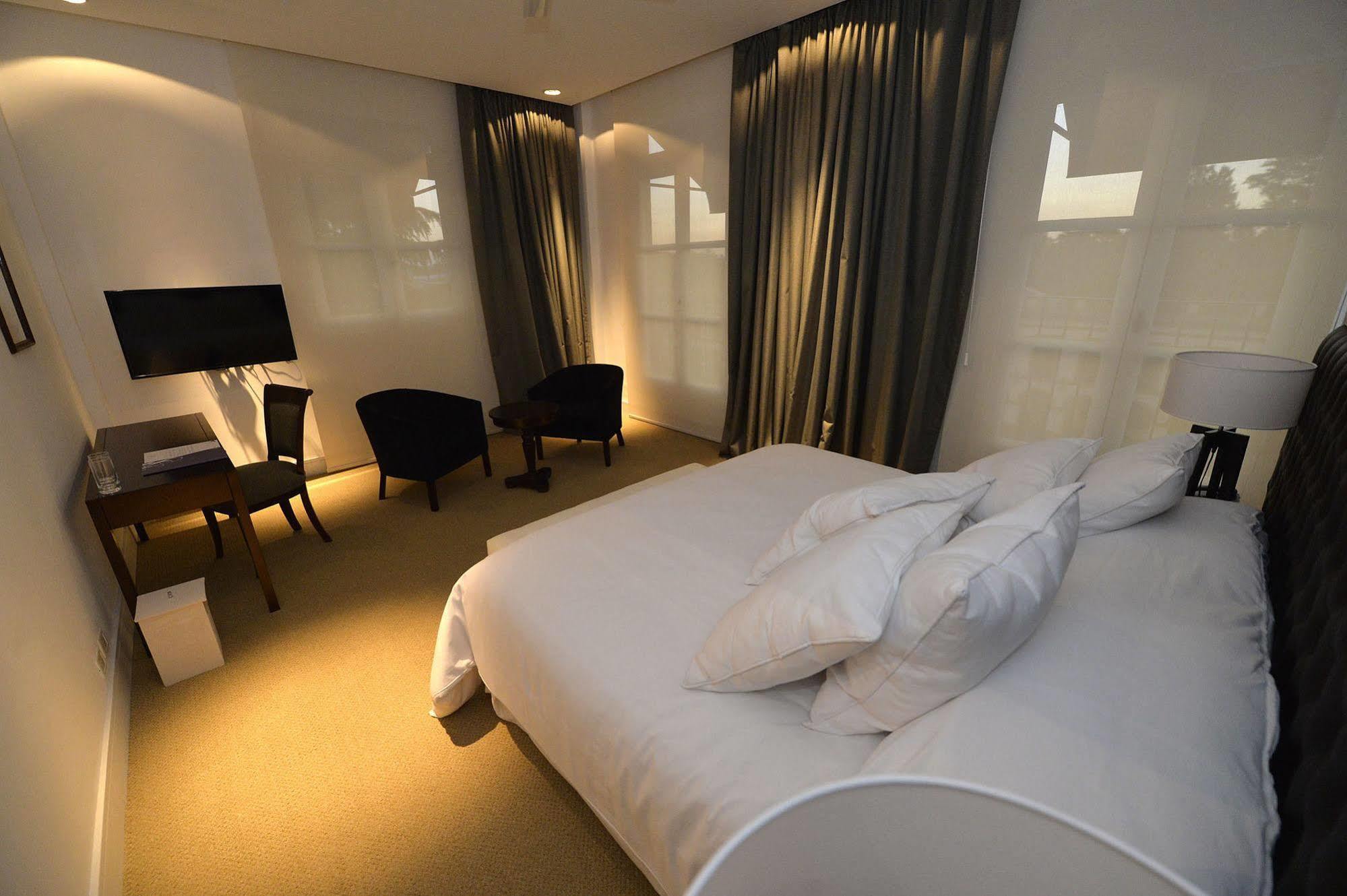 Real Hotel Lujan Eksteriør bilde